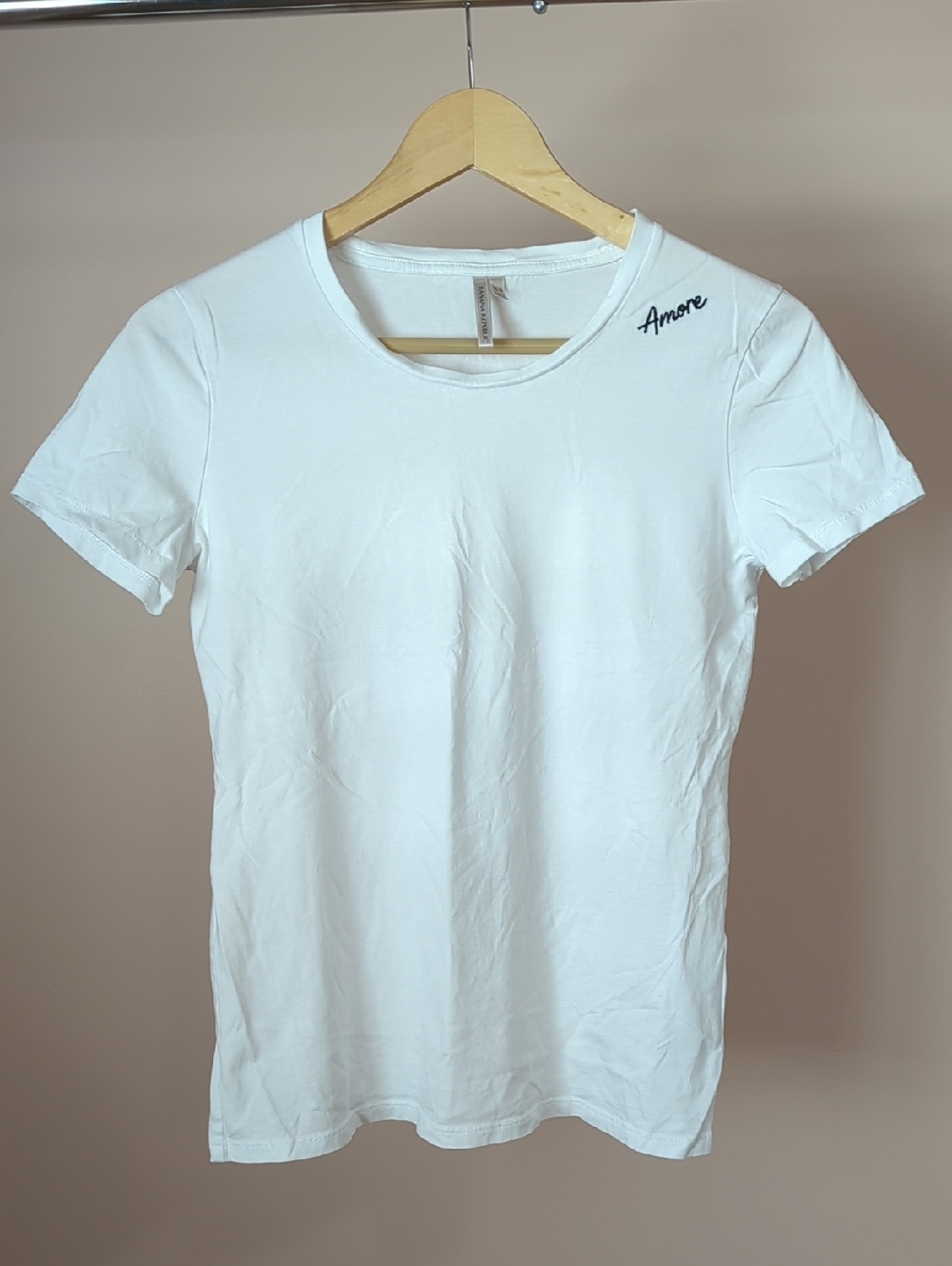 Banana Republic White Short Sleeve Tee with Shoulder Script